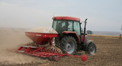 Campania de înființare a culturilor agricole îngroapă fermierul român…în datorii - bcc31518de70244c0f9384837d9711ab.jpg