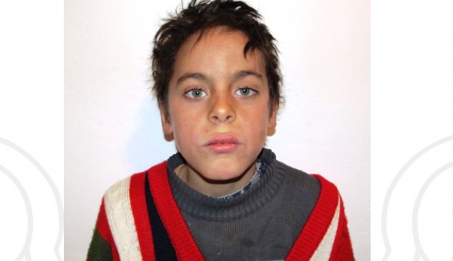 Copil găsit în Năvodari! Îl cunoașteți? - bebe-1352452569.jpg