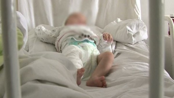 GRAVE ACUZAȚII! BEBELUȘ MORT LA 48 DE ORE DE LA NAȘTERE. FAMILIA A MAI PIERDUT UN COPIL ÎN ACELEAȘI CONDIȚII - bebe-1512458953.jpg