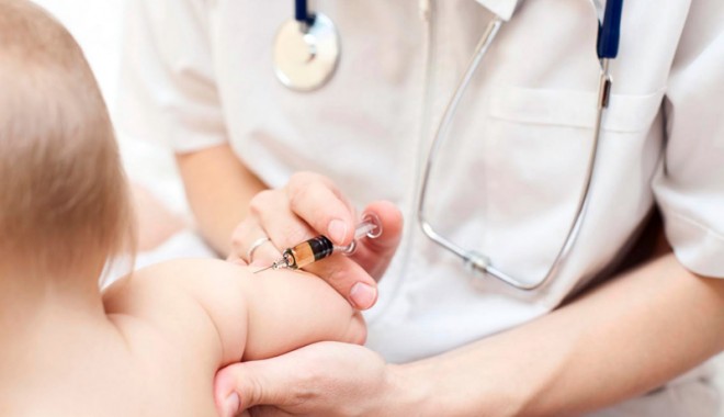 Bebelușii vaccinați împotriva tuberculozei, monitorizați  de DSP Constanța - bebelusivaccinati-1353689366.jpg
