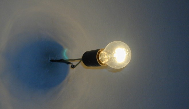 Lucrări ENEL. Află aici în ce cartier din Constanța se oprește curentul electric, luni - bec-1414319391.jpg