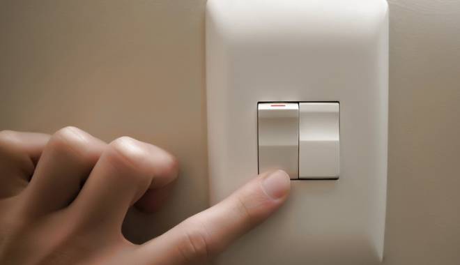 Lucrări ENEL. Află aici unde se oprește curentul electric, mâine - bec-1431437072.jpg