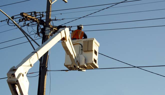 ENEL. Vezi aici ce zone din Constanța rămân fără curent electric, astăzi - bec-1458548453.jpg