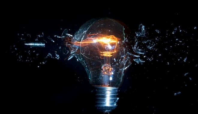ENEL. Vezi aici unde se oprește curentul electric, mâine, la Constanța - bec-1490713181.jpg