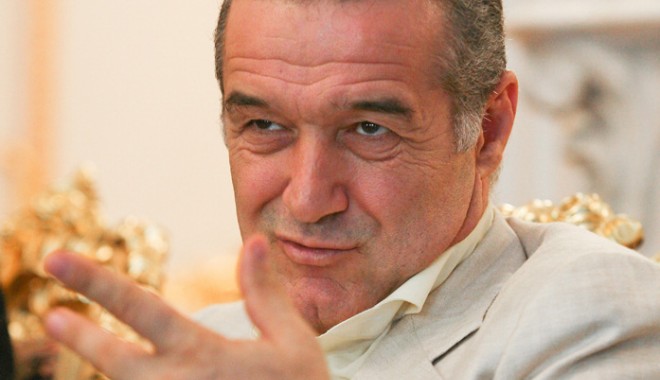 Becali se pregătește să devină socru mic - becali-1361538817.jpg
