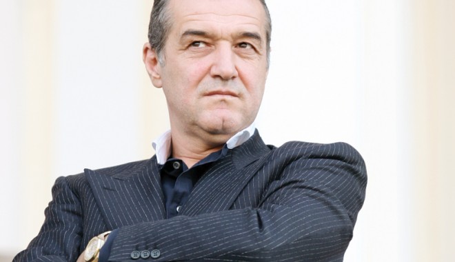 Becali, achitat în dosarul de lipsire de libertate - becali3-1319027304.jpg