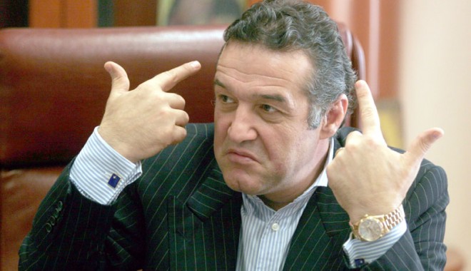 Becali vrea telefon și să meargă la biserică în afara penitenciarului - becalivreatelefonsilabiserica-1410456746.jpg