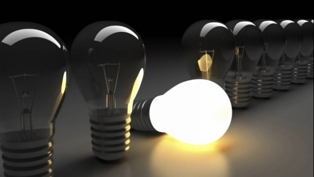 ENEL. Vezi aici unde se oprește curentul electric, astăzi, la Constanța - becuri600x45015358700-1478681217.jpg