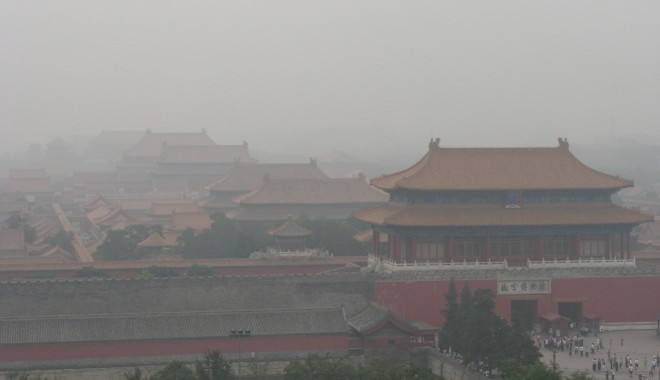 Locuitorii Beijingului mai pot vedea soarele doar prin intermediul unor leduri - beijing-1389981109.jpg