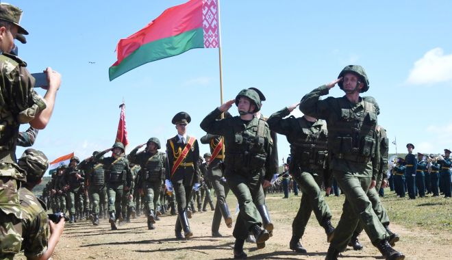 Belarus a început exerciţii militare în mai multe regiuni, inclusiv la frontiera cu Polonia - belarusrazboi-1662644113.jpg