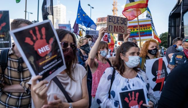 Belgia ajută cu bani femeile din Polonia care nu pot face avort în țara lor - belgiaajutor-1633025488.jpg