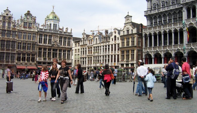 Belgienii se întreabă dacă românii și bulgarii vor invada UE de la 1 ianuarie - belgienii-1386181206.jpg