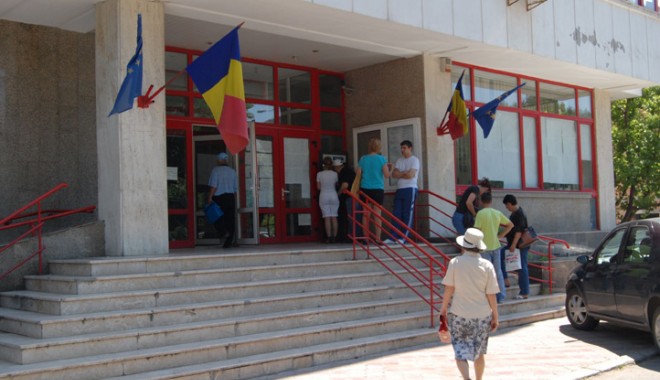 Beneficiarii de pensii  de urmaș, obligați să prezinte adeverințele de școlarizare - beneficiariidepensii-1409755197.jpg