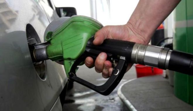Prețuri record la pompă. Cât a ajuns să coste un litru de benzină premium - benzina-1646666734.jpg