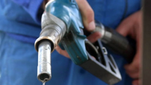 Petrom a scumpit semnificativ benzina și motorina - benzina5809310073087400-1342508384.jpg