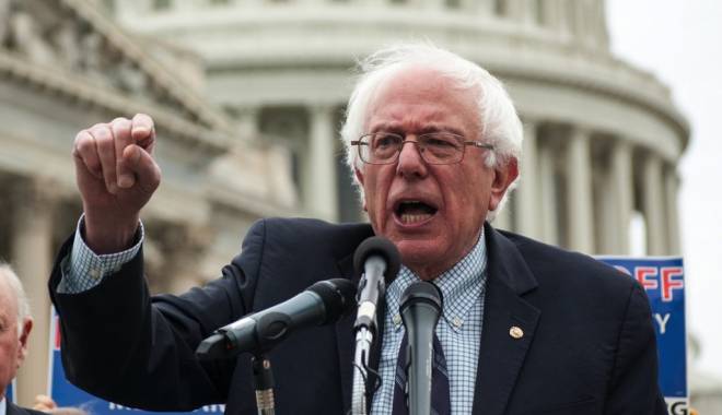 Bernie Sanders, candidat la Casa Albă contra lui Hillary Clinton - bernie-1430378260.jpg