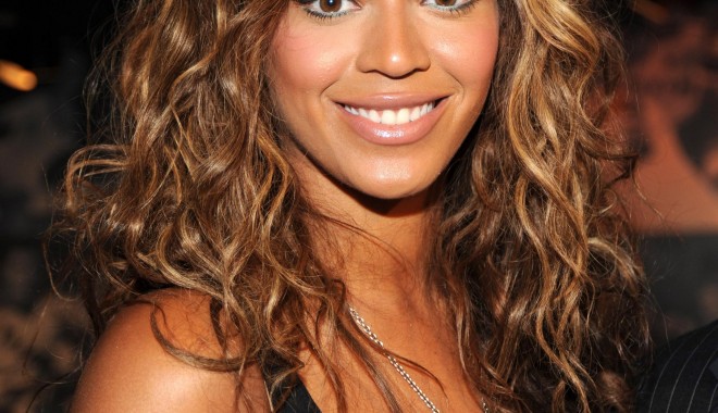 Beyonce și Jay-Z se află pe lista celor mai influenți producători muzicali - beyonce-1327848446.jpg