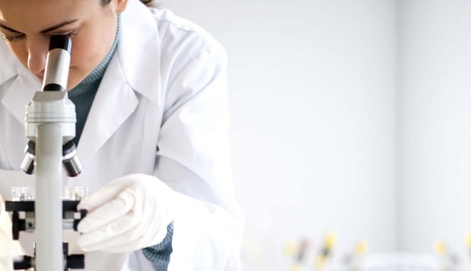 Unde vă puteți testa gratuit pentru hepatită și HIV - bgmicroscope-1365414334.jpg