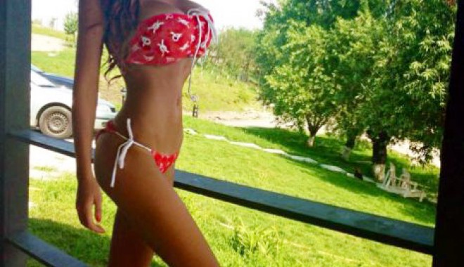 Bianca Drăgușanu, poze sexy în costum de baie - bianca-1373197801.jpg
