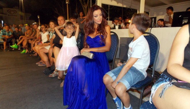 Bianca Drăgușanu, Slav  și Bote... împreună la mare - bianca-1375715397.jpg