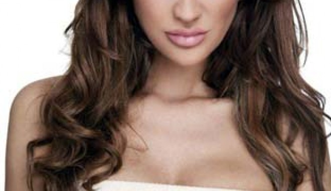 Bianca Drăgușanu îi spală deja costumele lui Cristea - biancadragusanu-1350481722.jpg