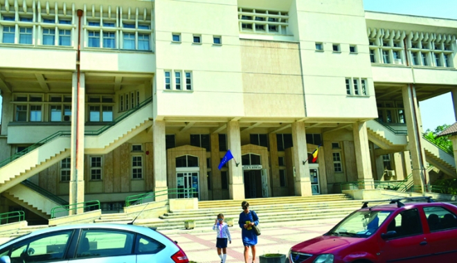 Biblioteca Județeană trece la program de iarnă - biblioteca-1504192286.jpg