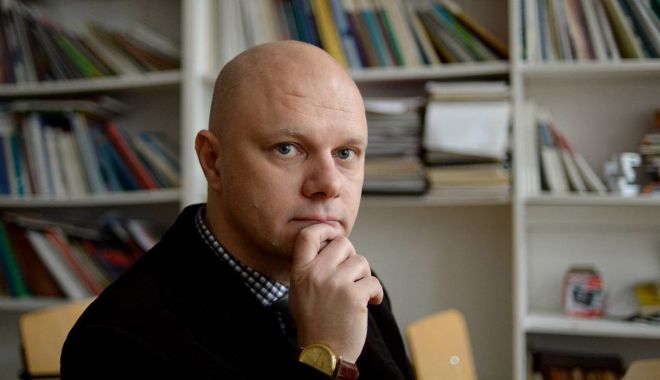 Profesorul Ioan Stanomir, prezent la conferința "Război și pace. Provocări contemporane"