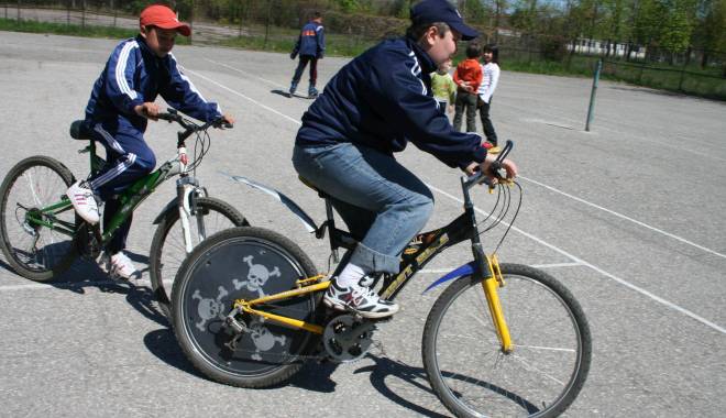 Constanța pedalează! Iată când se fac înscrierile - bicicletegf6-1444308746.jpg