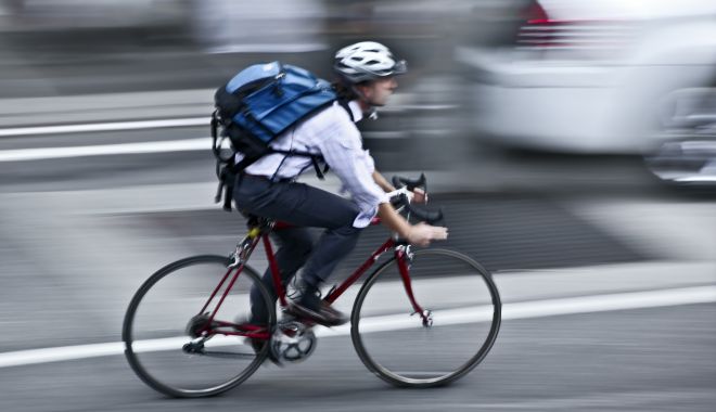Cum să te deplasezi ușor prin trafic cu ajutorul unei biciclete - bicicleteoras-1531384824.jpg