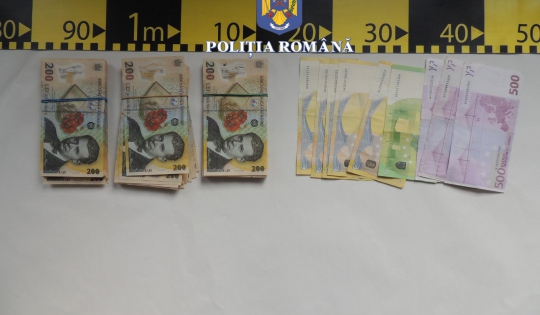 PERCHEZIȚII LA PERSOANE BĂNUITE DE FURTUL UNUI SEIF CU BANI
