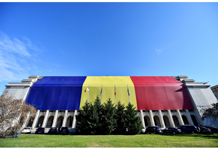 În această seară, Palatul Victoria va fi iluminat în roşu