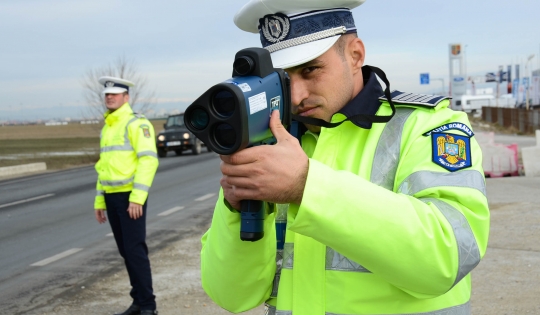 Șoferii indisciplinați, prinși de RADARE CU LASER! - bigfotopistolradartrucam-1454757864.jpg