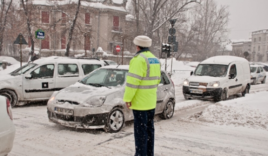 Siguranța la volan în condiții de iarnă. Distanță, viteză și vizibilitate - bigiarnabrigada-1771399943.webp