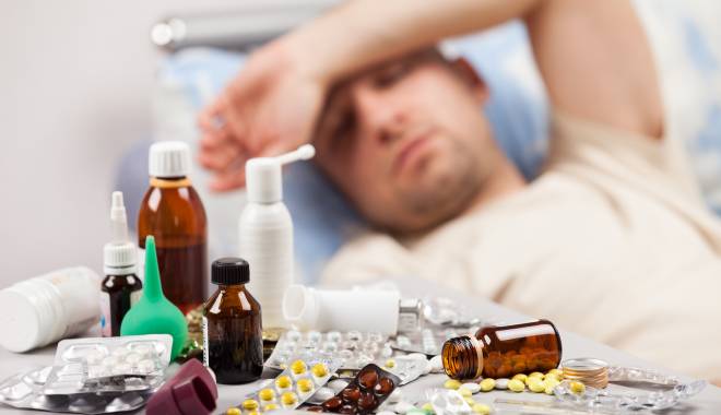 Lipsa de igienă face noi victime! Zeci de constănțeni au ajuns la spital - bigstockadultmanpatientwithhight-1442843657.jpg