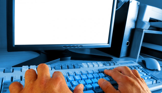 Rusia vrea să creeze propriile programe software, pentru a evita dependența de produsele importate - bigstockbluepc3714212-1409650766.jpg
