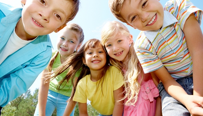 Surprize pentru copiii care merg la microrezervație - bigstockfivehappykids7326483-1502176218.jpg