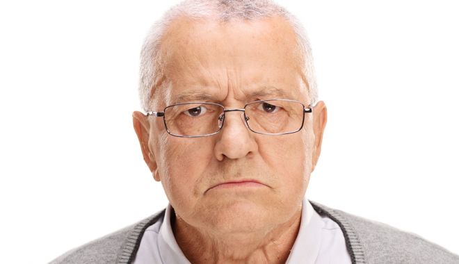 De ce nu divorțează pensionarii - bigstockportraitofanangryseniorf-1545903411.jpg