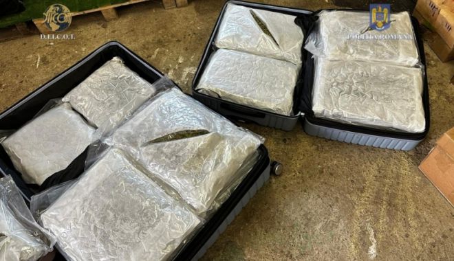 Colete cu zeci de kg de droguri de risc, trimise în România prin curieri! Un bărbat, prins în flagrant - bigwhatsapp-image-20230309-at-11-1678360158.jpeg