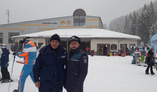 O NOUĂ MISIUNE A POLIȚIȘTILOR ROMÂNI ÎN STAȚIUNEA MONTANĂ BANSKO, DIN BULGARIA - bigwhatsappimage20181218at102242-1545720454.jpg