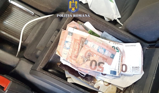BANI FALŞI PE PIAŢA DIN ROMÂNIA! Percheziţii de amploare şi arestări preventive