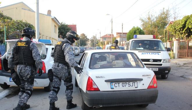Zeci de case și mașini, confiscate de polițiști în prima jumătate a lui 2020 - bilantmai-1596379599.jpg