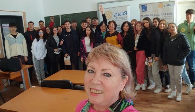 „Săptămâna verde”, sărbătorită printr-o mulţime de activităţi, la  Colegiul Economic Mangalia