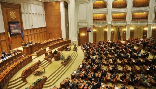 Birourile permanente ale celor două Camere ale Parlamentului se reunesc în ședință, de la ora 19.00 - birourilepermanentealecelordouac-1353344604.jpg