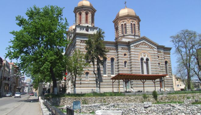 Sfântul Epitaf va fi scos în procesiune - biserica-1522858754.jpg
