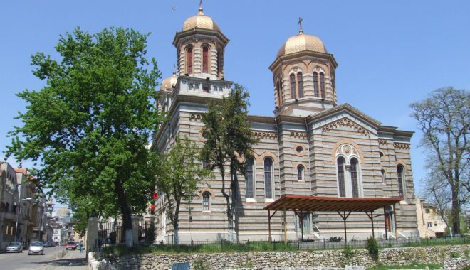 Duminică, sărbătoare religioasă. Pe cine cinstește Biserica Ortodoxă - biserica-1567093685.jpg
