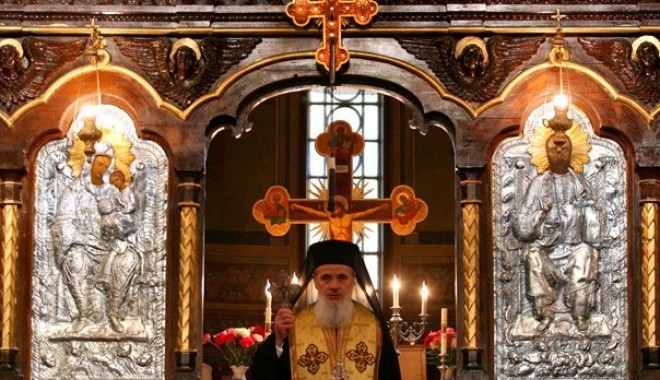 Biserica Română refuză orice asistență religioasă la incinerare - bisericaaltarmircearosca-1346406603.jpg