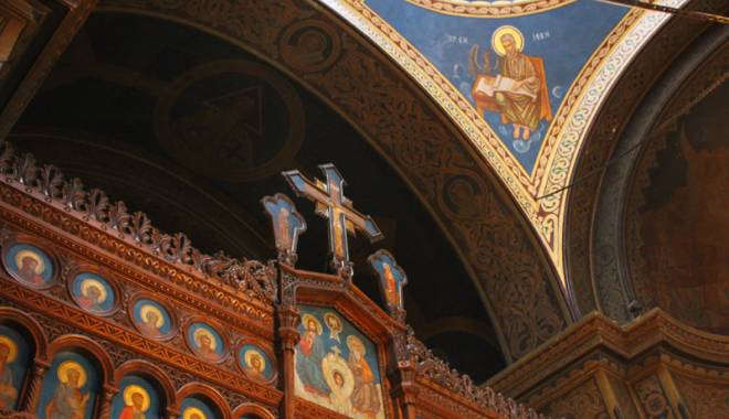 Povestea singurei biserici din Dobrogea pictată de Tonitza. Opera maestrului, în mare pericol de degradare - bisericasfantulgheorghe31-1429200572.jpg
