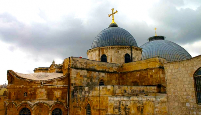 Moment istoric la Ierusalim. A fost redeschisă Biserica Sfântului Mormânt - bisericasfmormant-1490278281.jpg