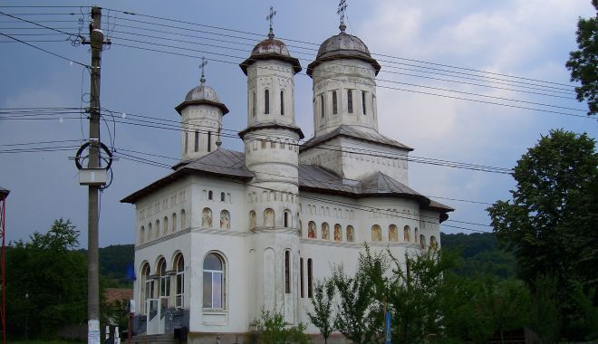 Bisericile, amendate  de ISU Dobrogea - bisericile2-1556120740.jpg