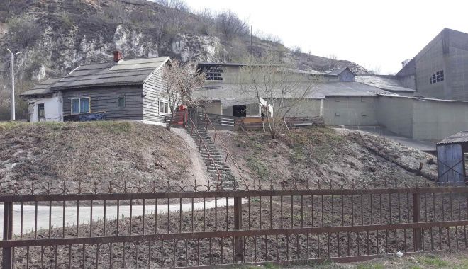 SOS bisericuțele rupestre de la Murfatlar! - bisericute5-1556121190.jpg